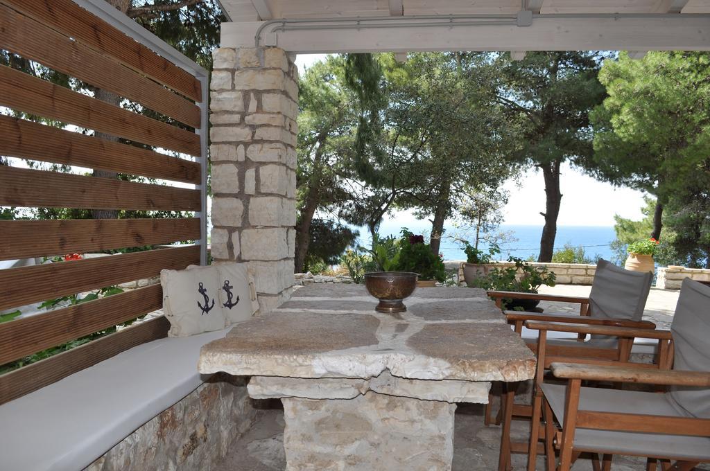 Captain Mike'S Villa II Sívota Buitenkant foto